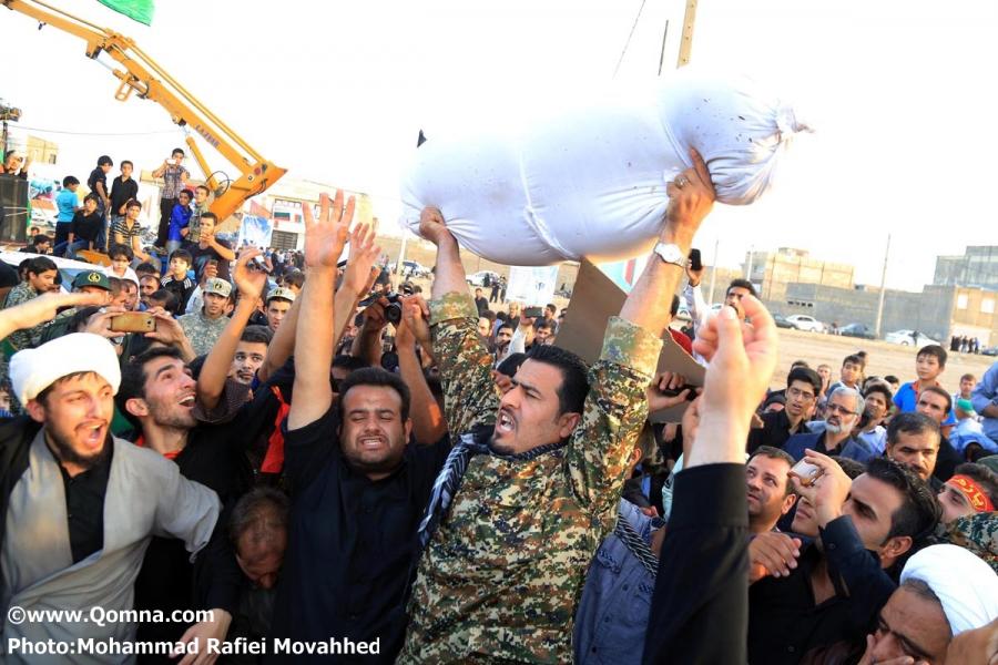 تشییع و تدفین پیکر دو شهید گمنام در شهر قنوات